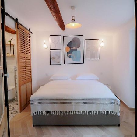 Aubernon Luxurious, Newly Renovated Flat In Heart Of Old Antibes Apartment Bagian luar foto