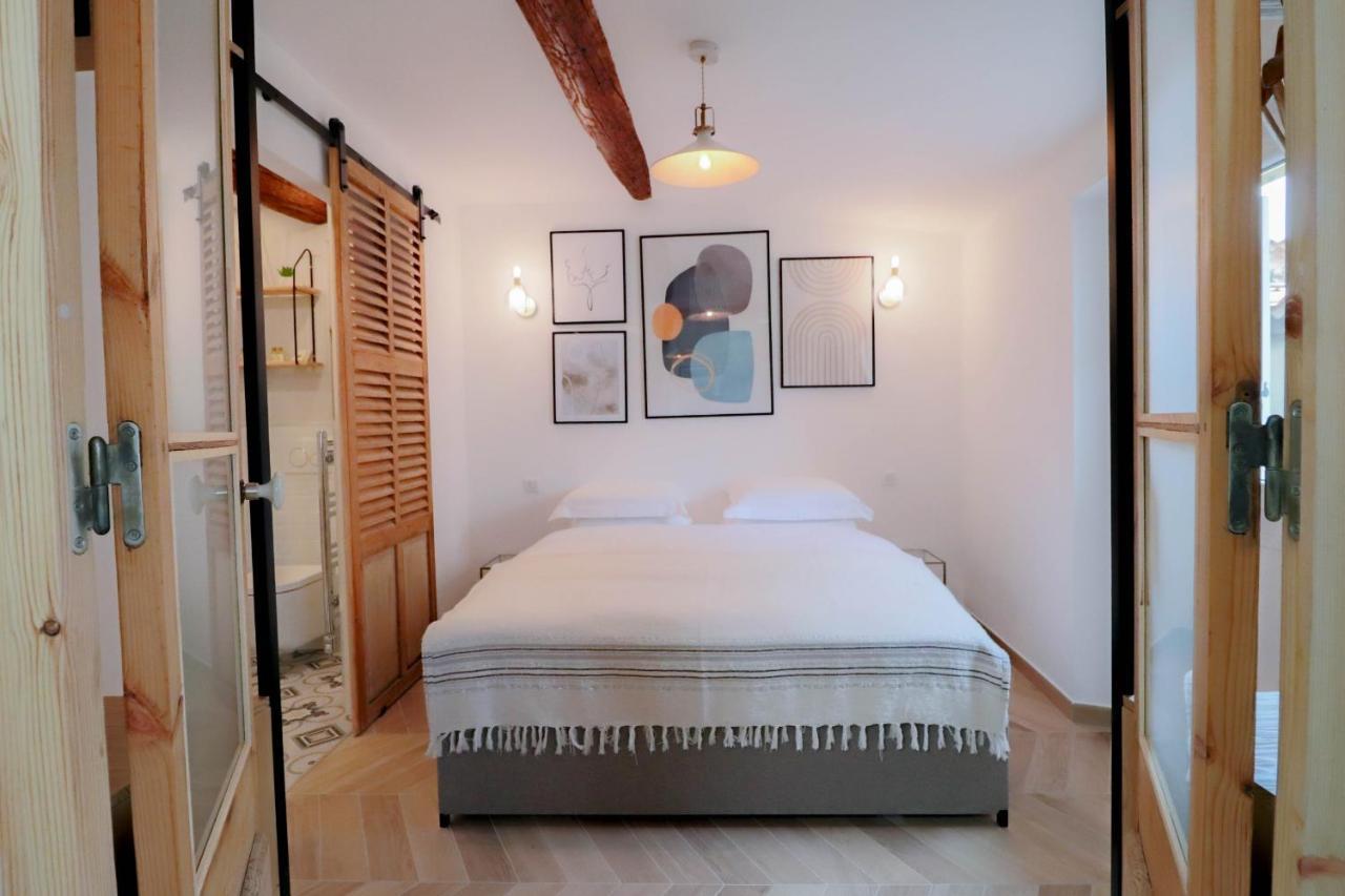 Aubernon Luxurious, Newly Renovated Flat In Heart Of Old Antibes Apartment Bagian luar foto