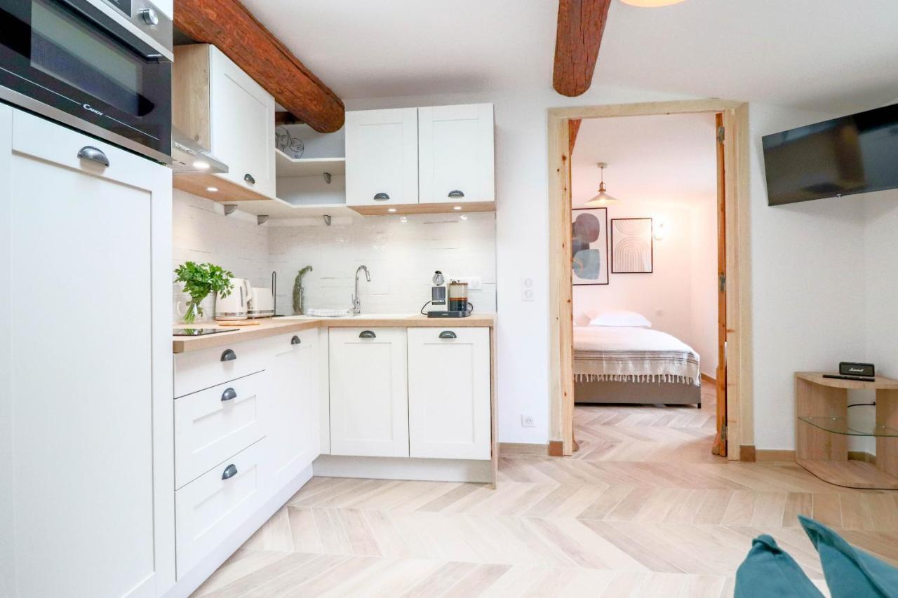Aubernon Luxurious, Newly Renovated Flat In Heart Of Old Antibes Apartment Bagian luar foto
