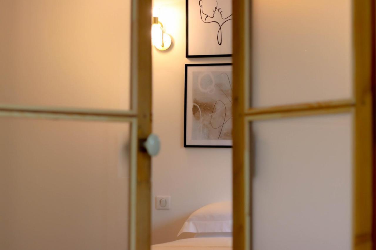 Aubernon Luxurious, Newly Renovated Flat In Heart Of Old Antibes Apartment Bagian luar foto